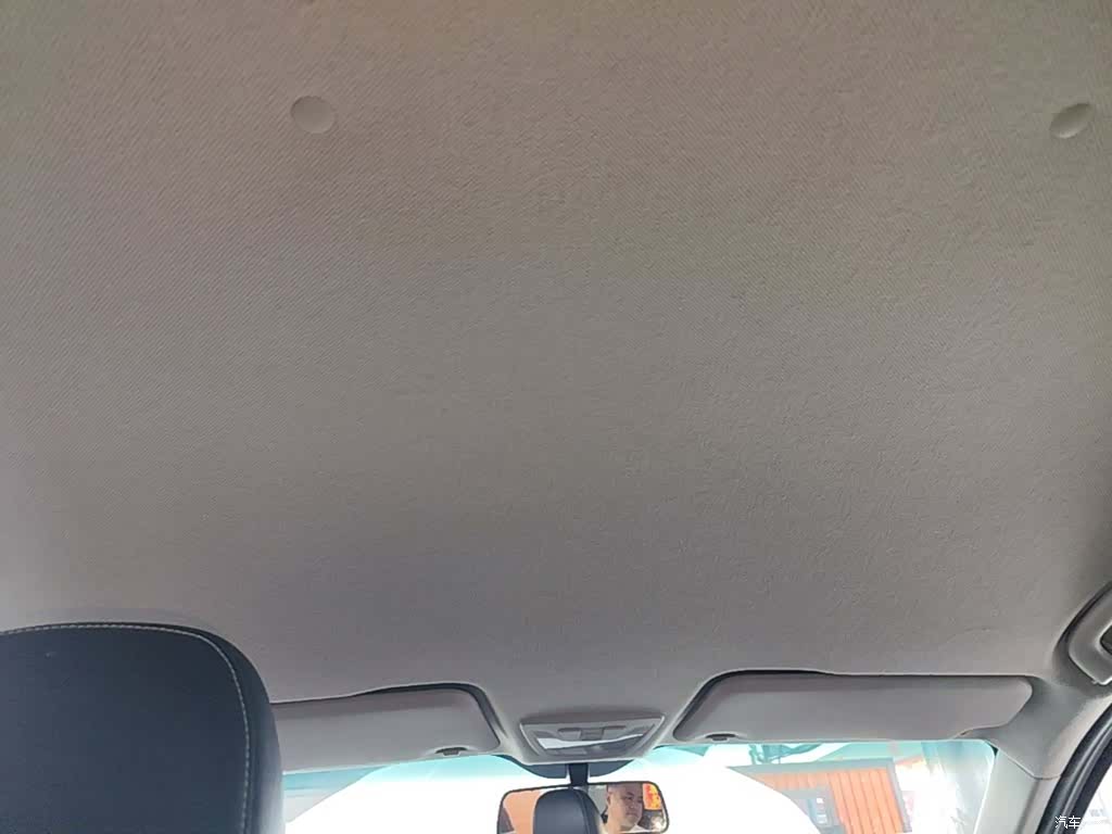 Wuling 360, 2018 18