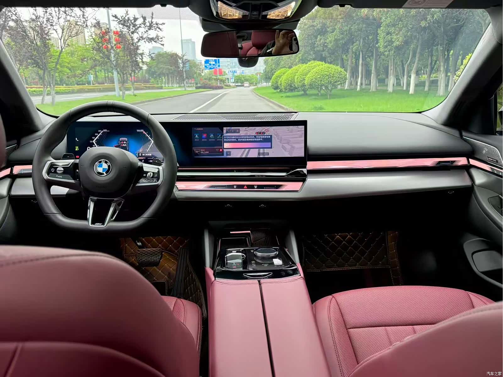 BMW 5 Series, 2025 7