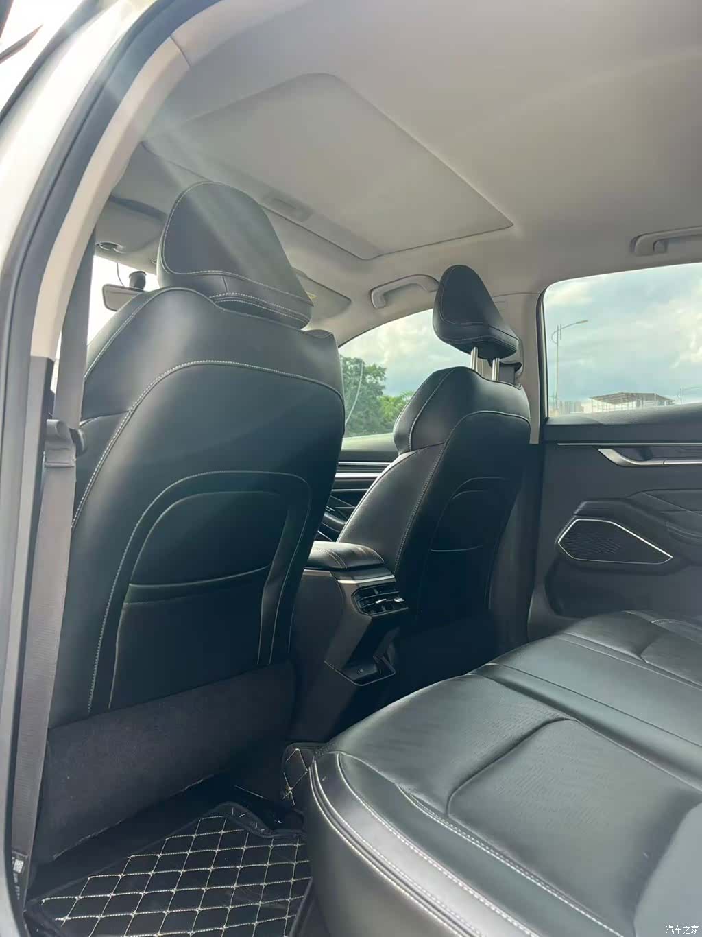 Geely Emgrand, 2021 10