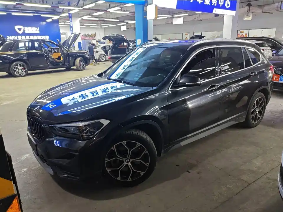 BMW X1