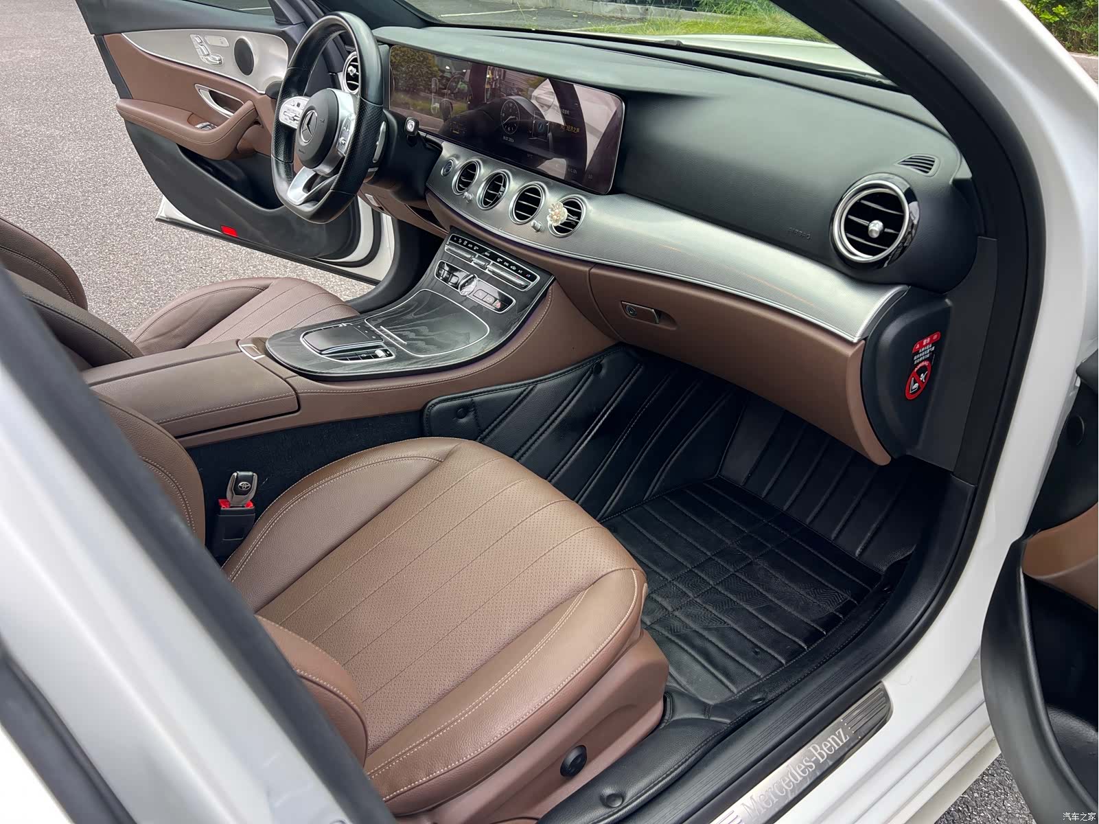 Mercedes-Benz E-Class, 2021 10