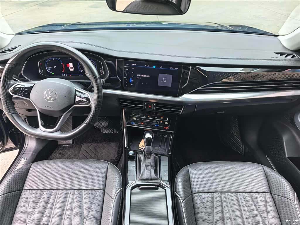 Volkswagen Passat, 2022 9