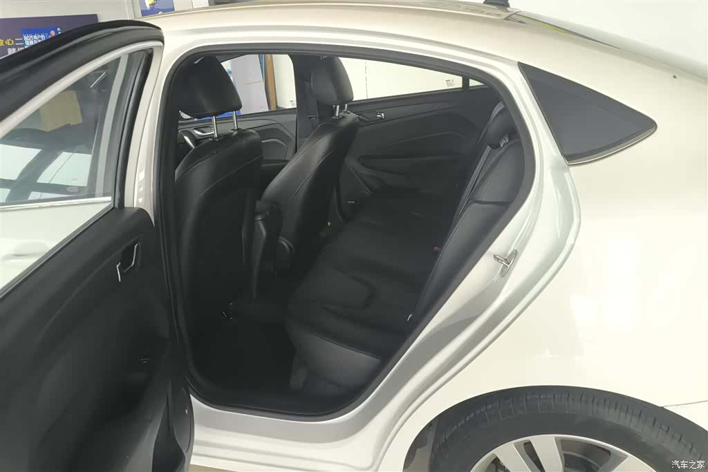 Chery 5, 2017 11
