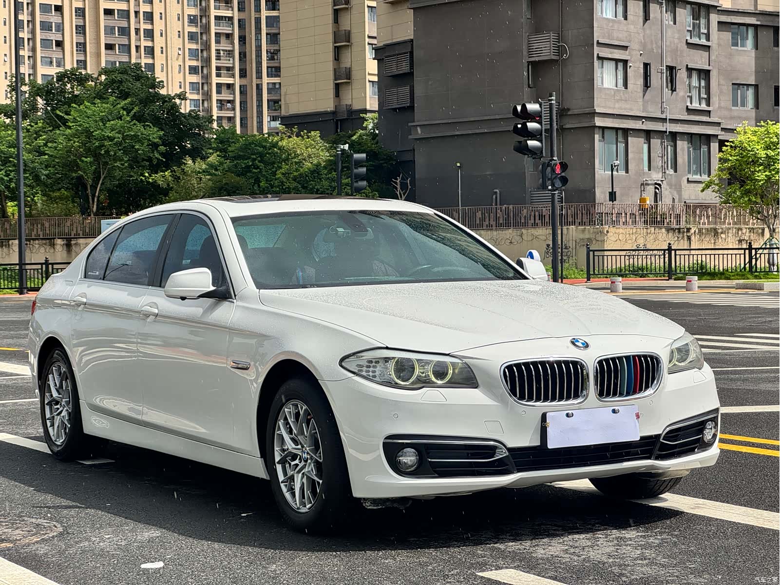 BMW 5 Series, 2012 3