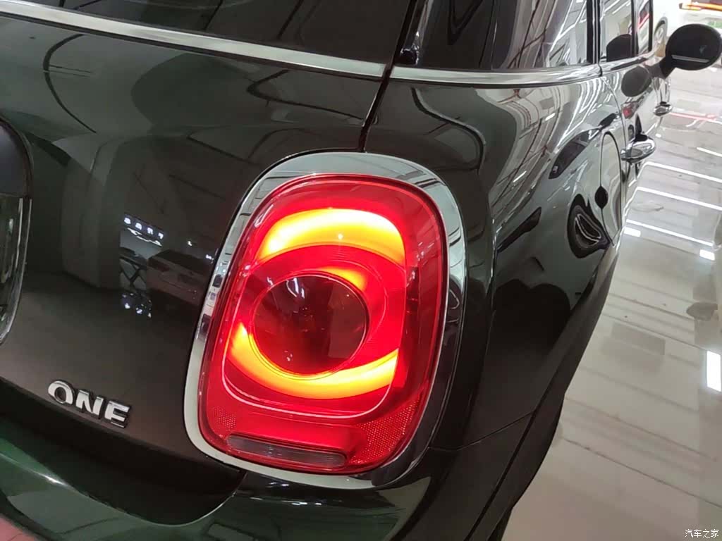 Mini ONE, 2019 8