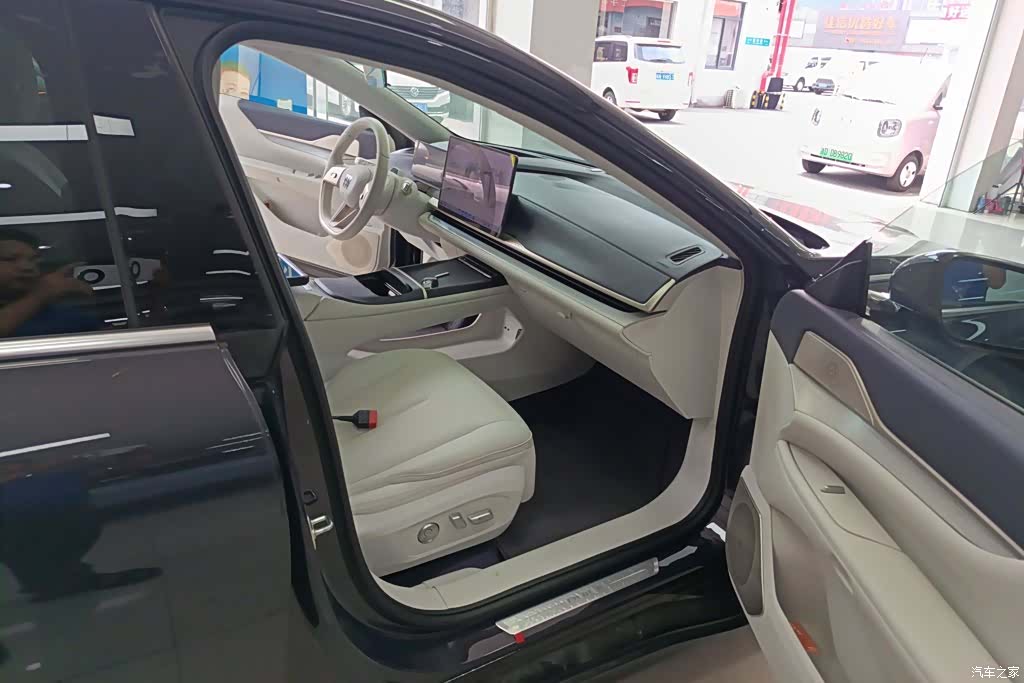 Buick L7, 2025 8