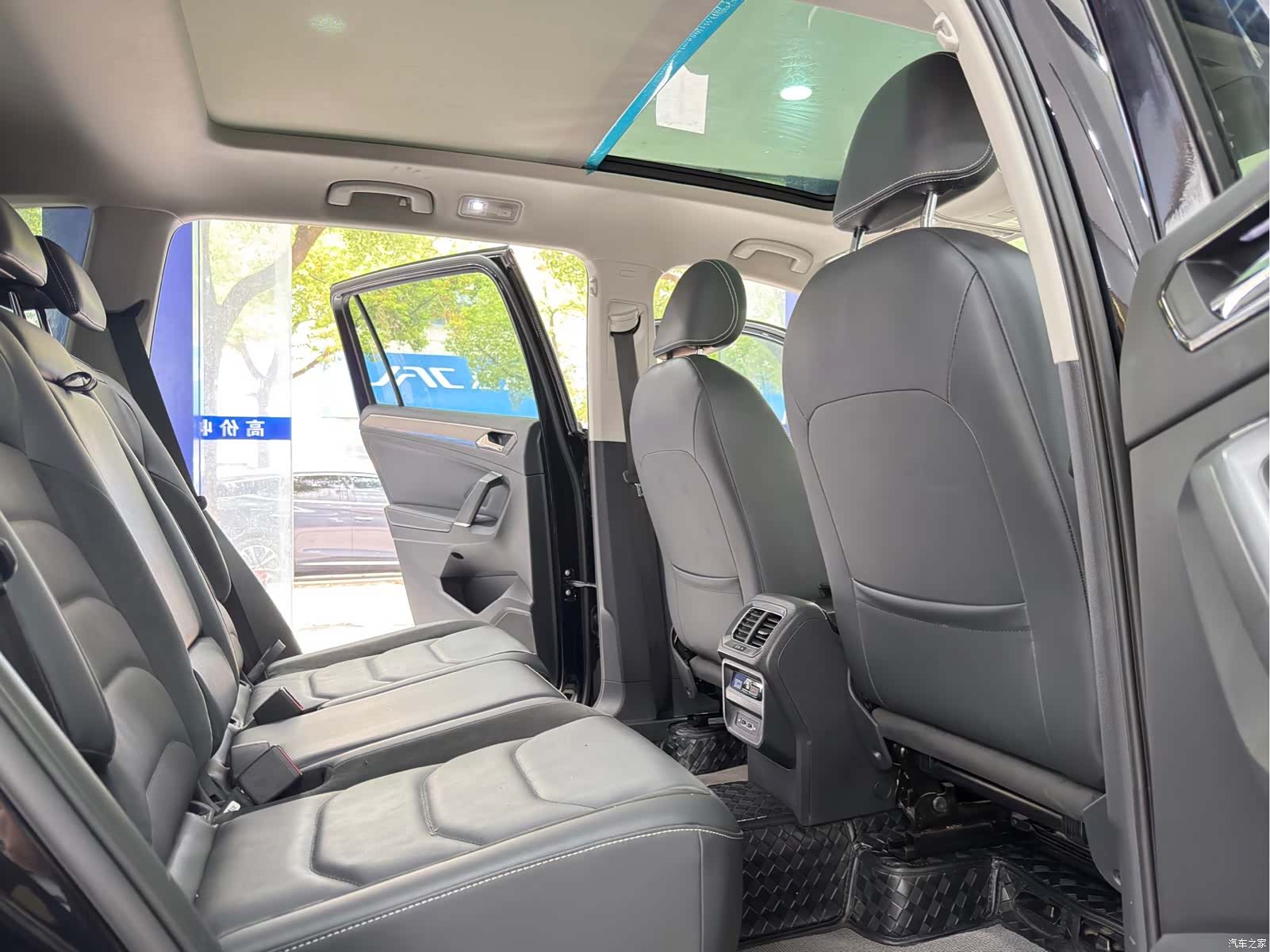 Volkswagen Tiguan L, 2021 15