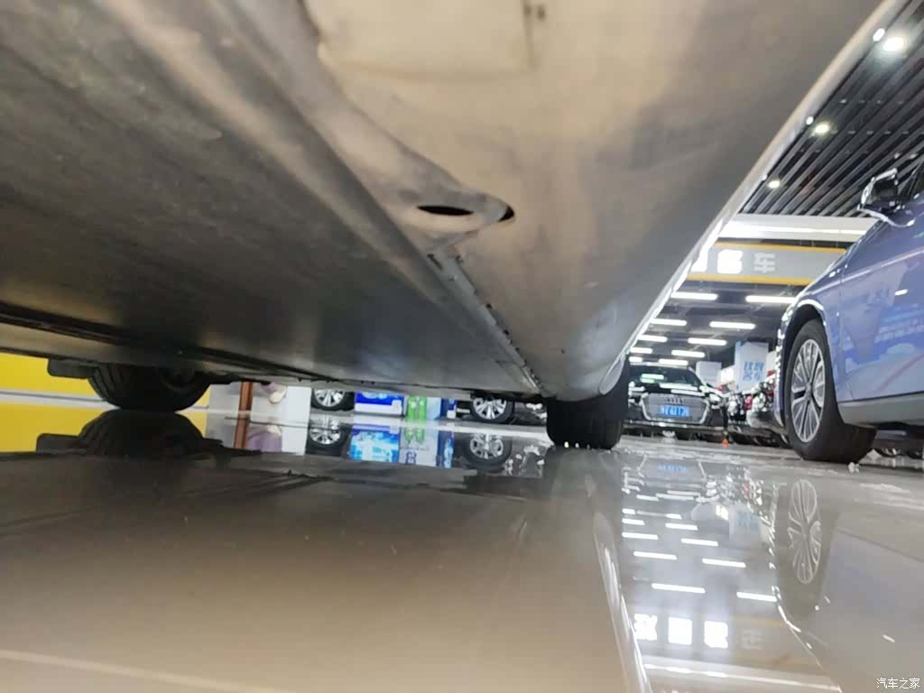 Tesla Model 3, 2024 21