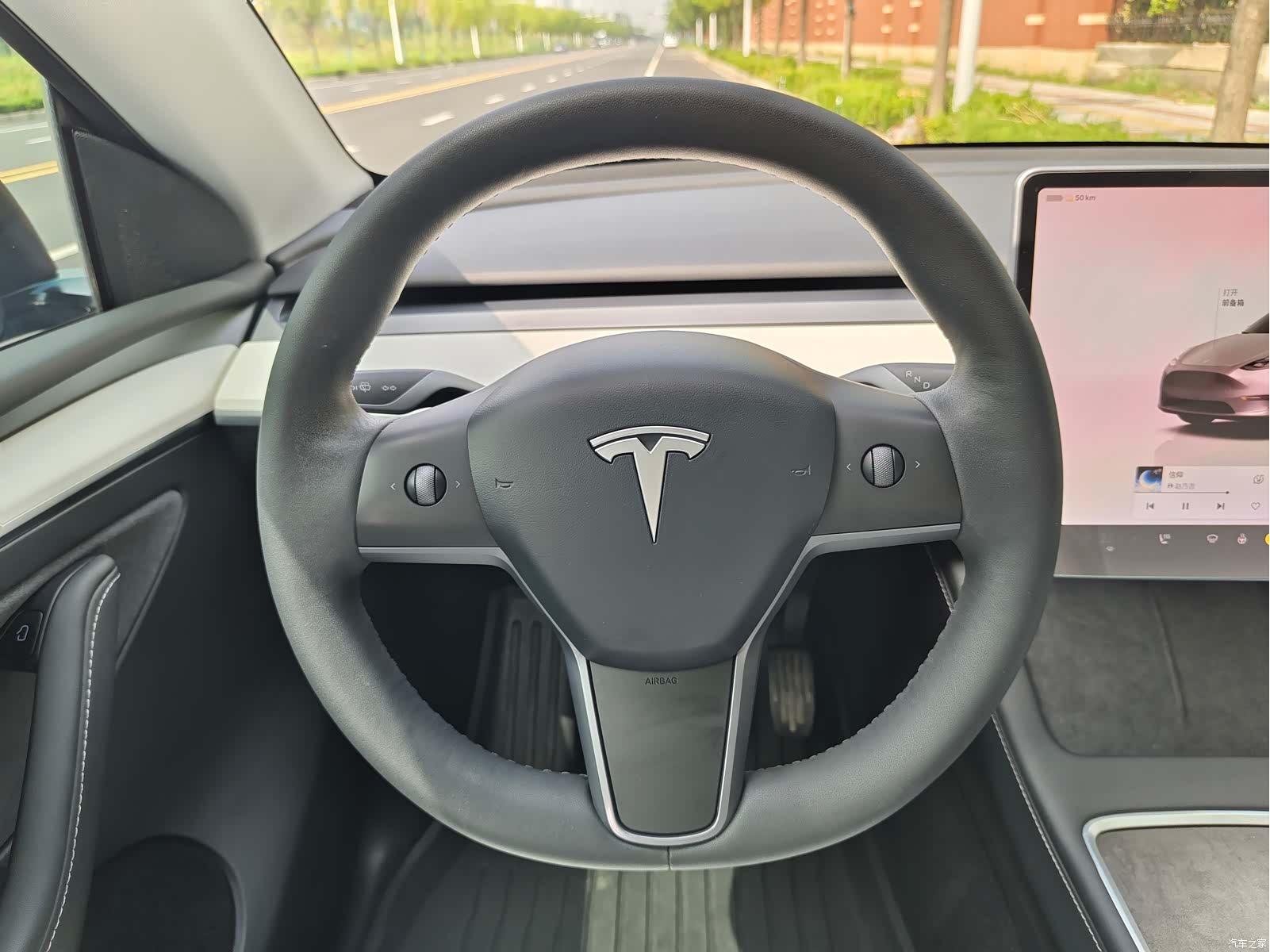 Tesla Model Y, 2022 12