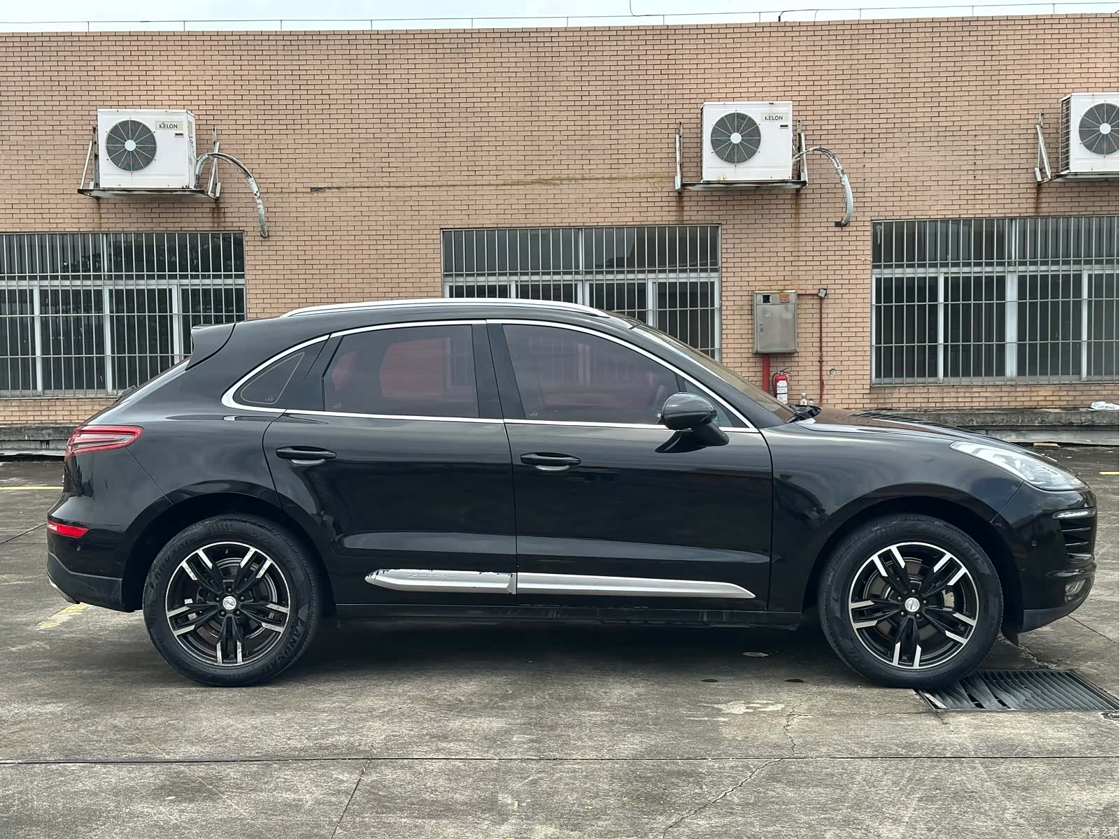 Zotye SR9, 2017 4