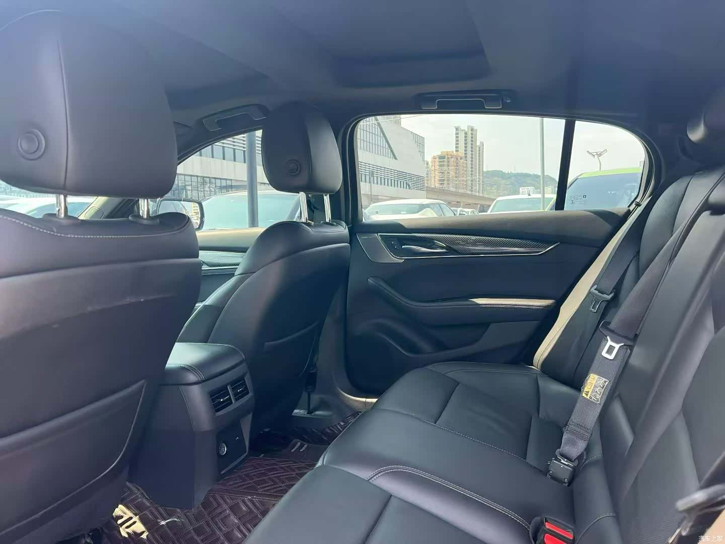 Cadillac CT5, 2021 все фото