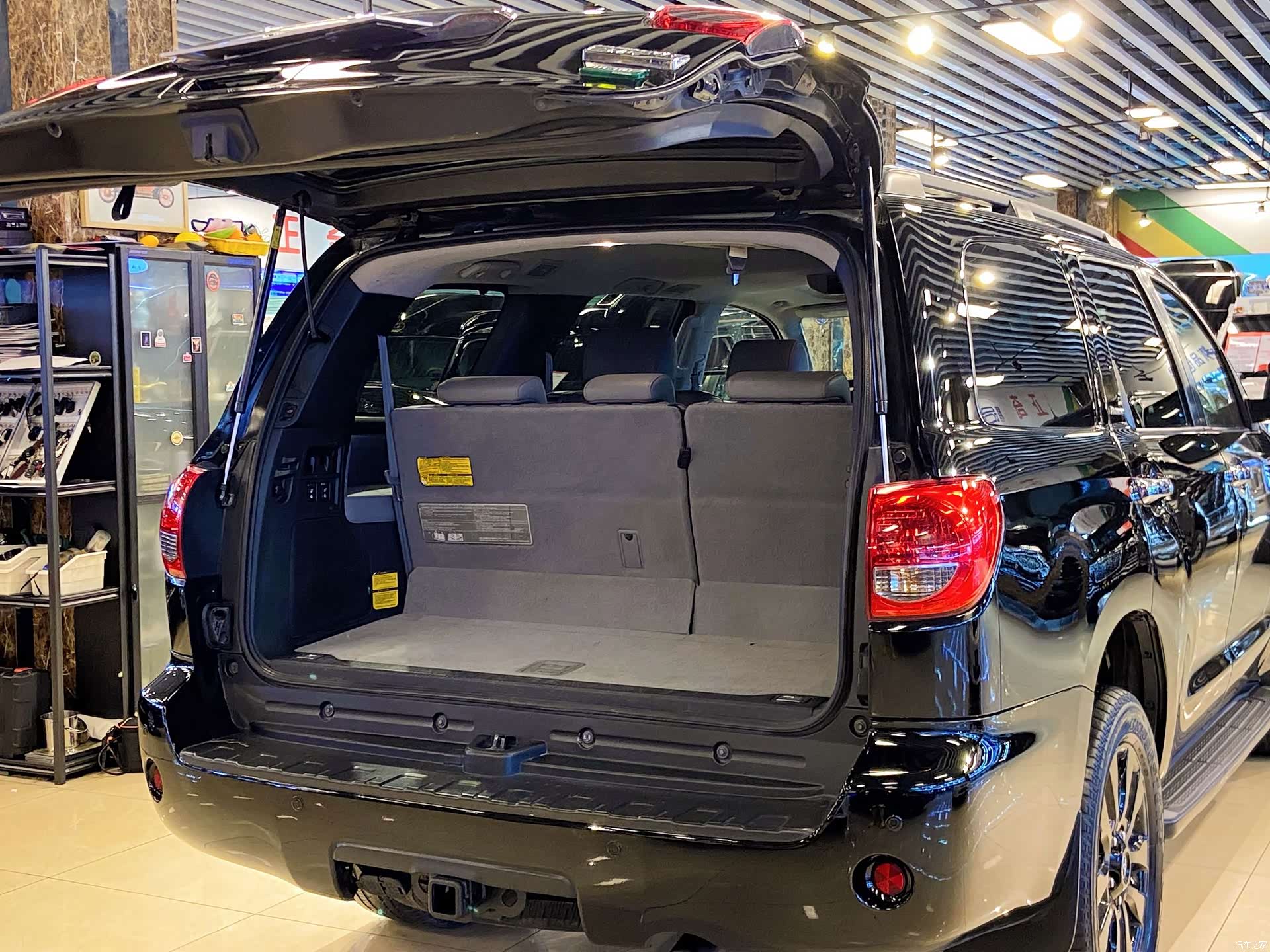 Toyota Sequoia, 2011 31