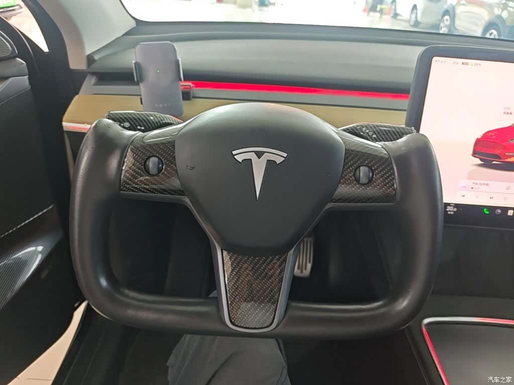 Tesla Model Y, 2023 11