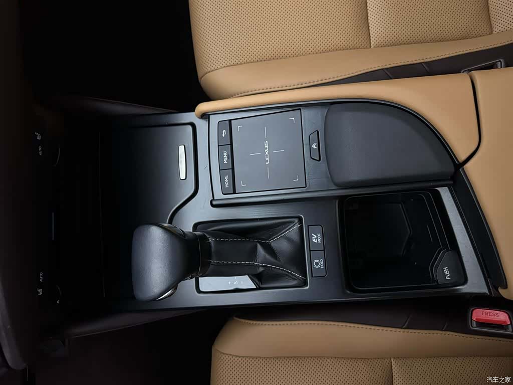 Lexus ES, 2021 14