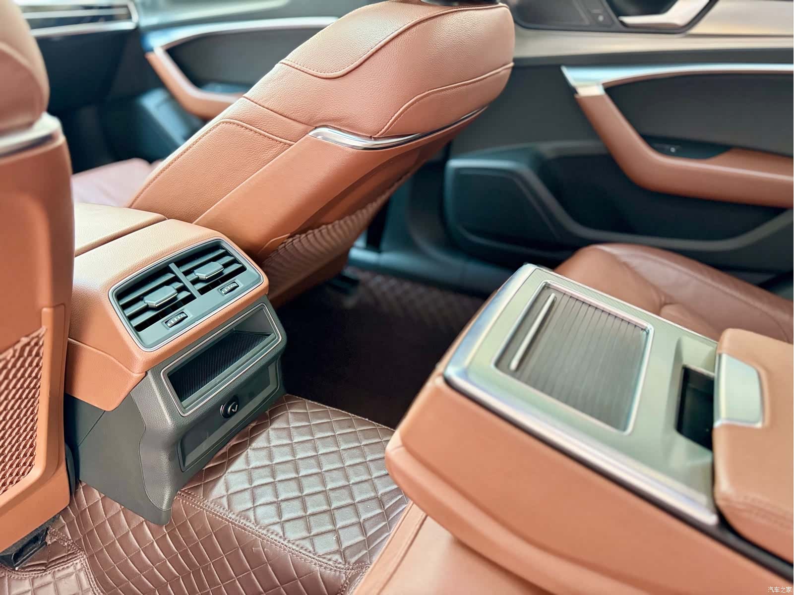 Audi A6L, 2021 15