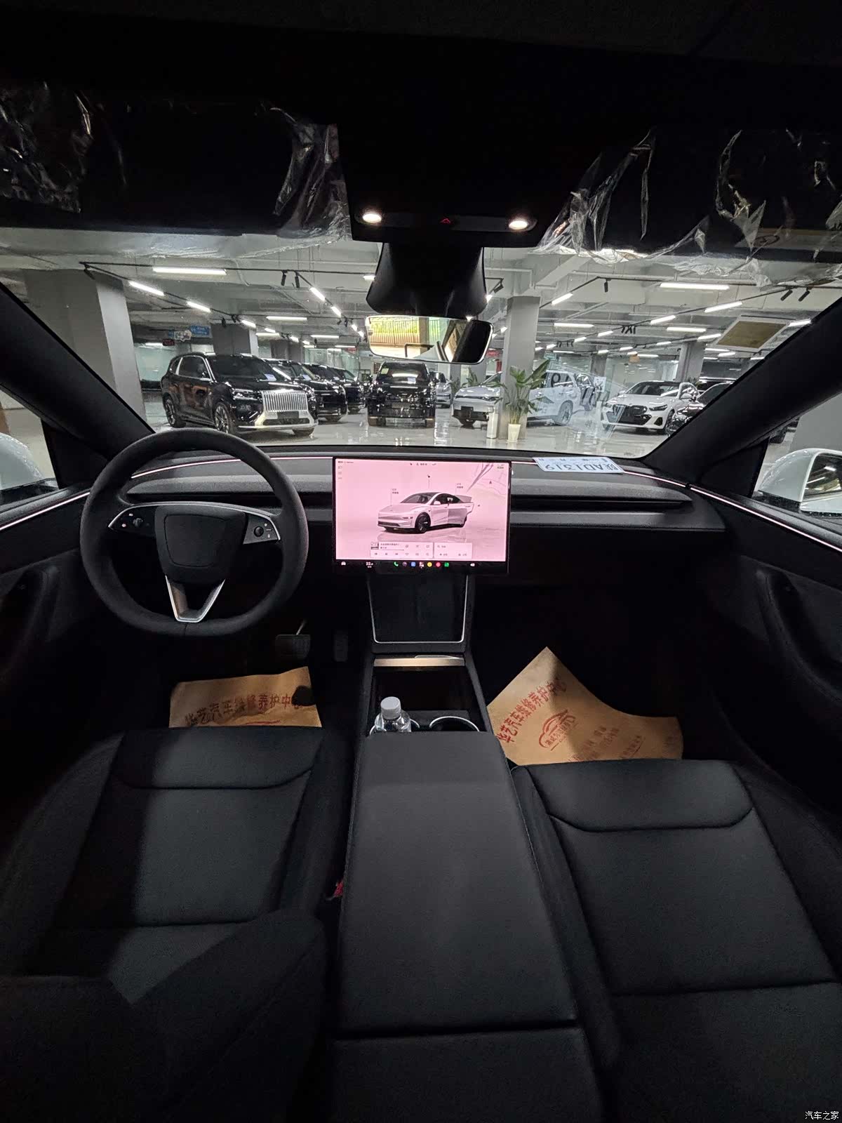 Tesla Model Y, 2026 4