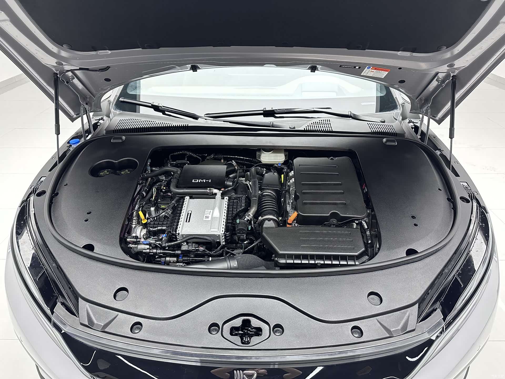 BYD Han, 2025 15