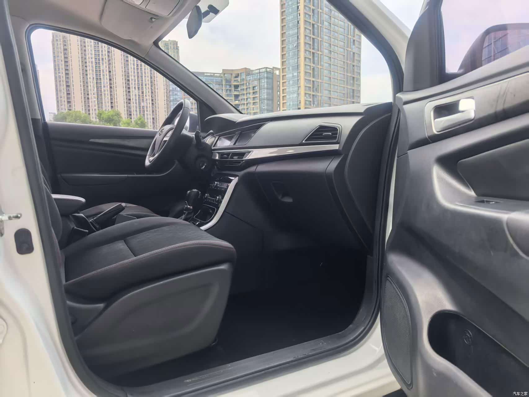 Changan A600EV, 2021 14
