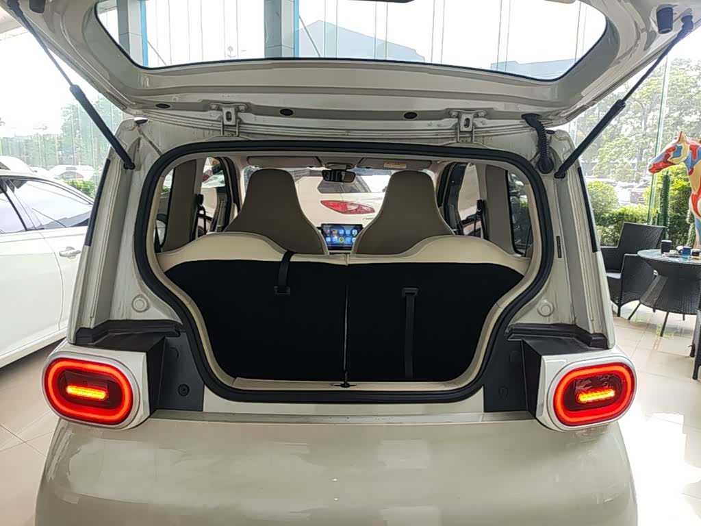 Wuling MINIEV, 2025 19