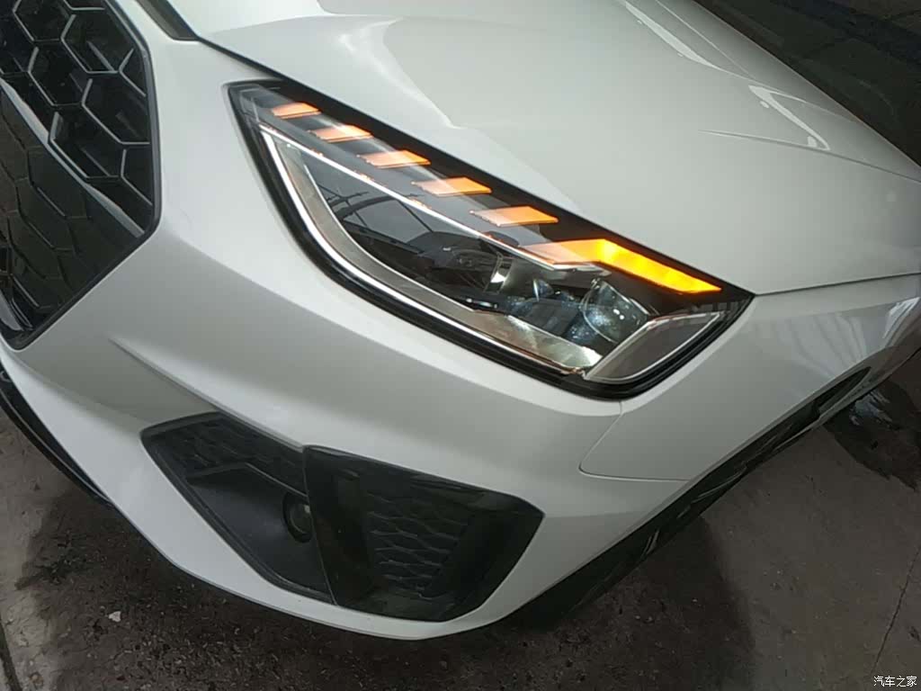 Audi A4L, 2025 24