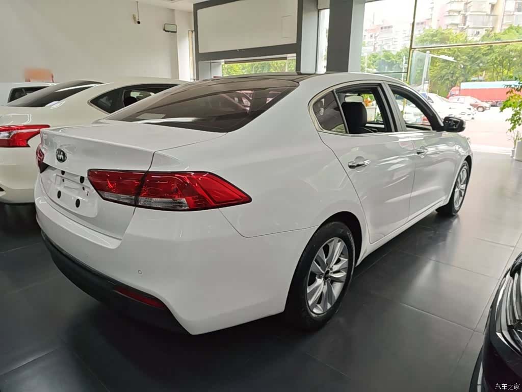 Kia K4, 2015 7