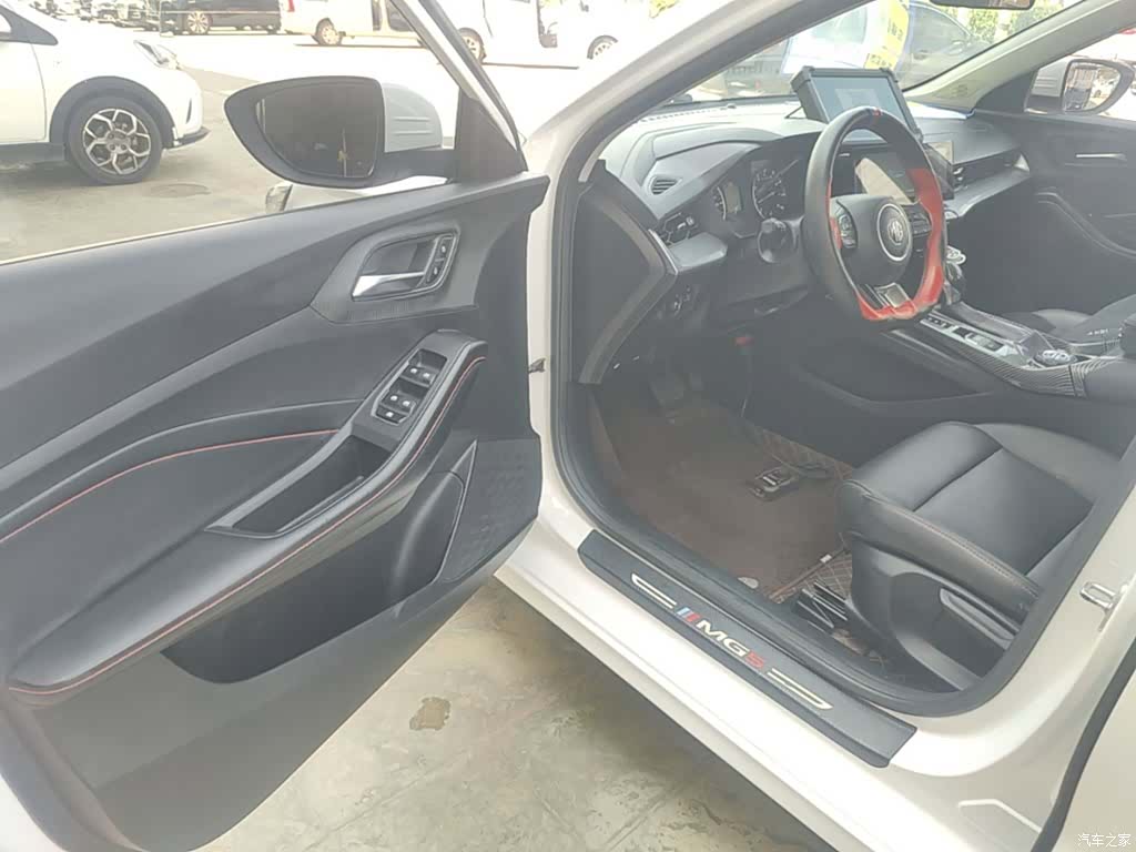 MG MG5, 2022 16