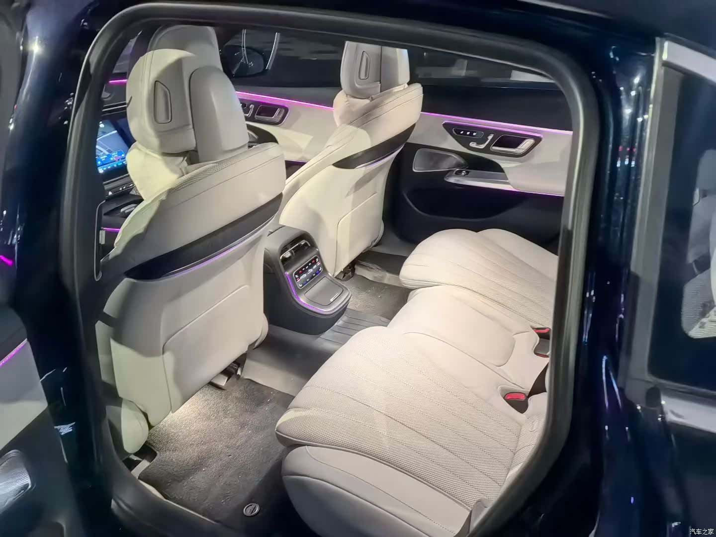 Mercedes-Benz E-Class, 2024 все фото