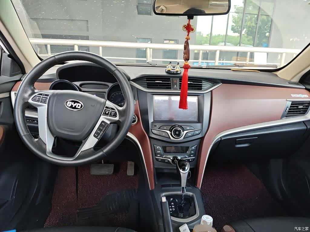 BYD G5, 2015 10