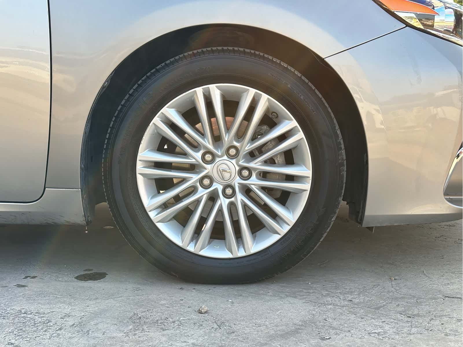 Lexus ES, 2018 13