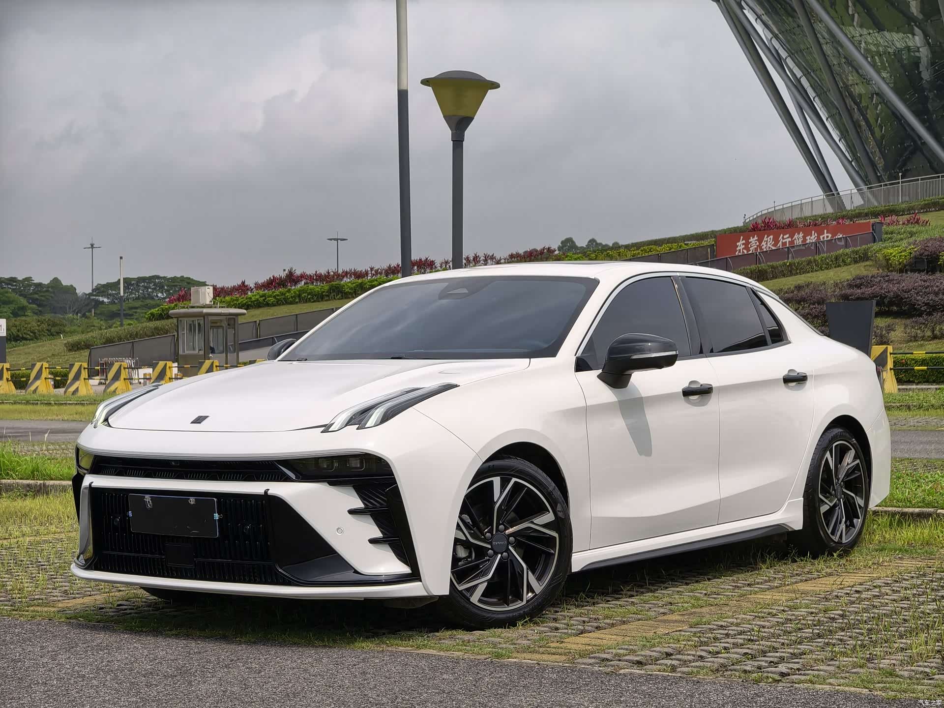 Lynk & Co 02, 2024 1