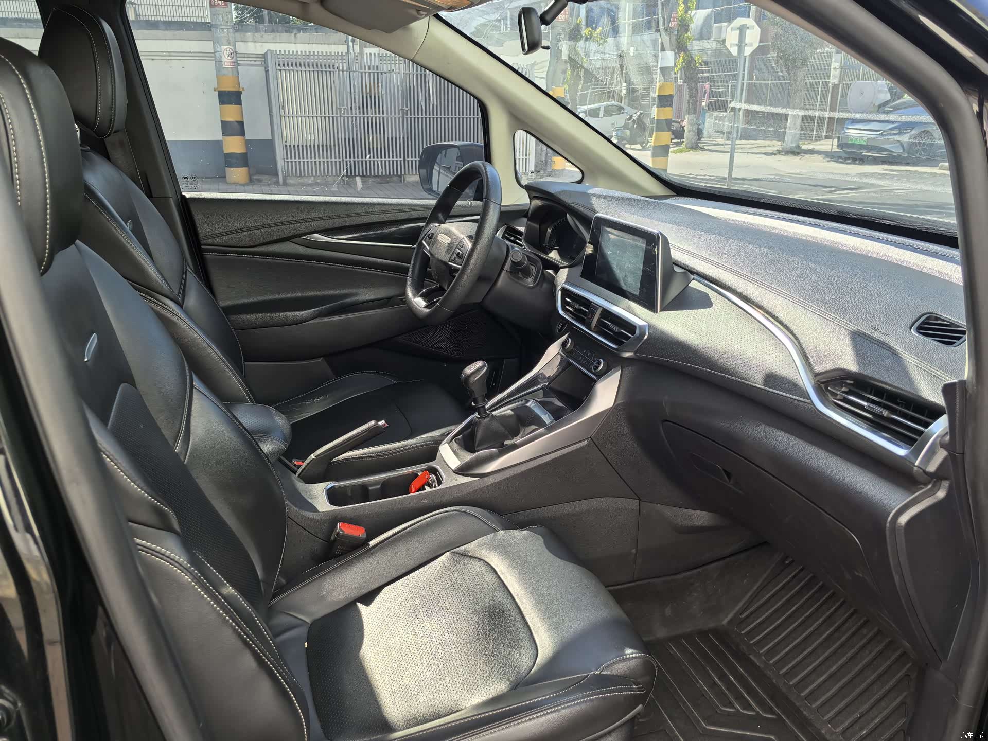 Maxus G50, 2022 11