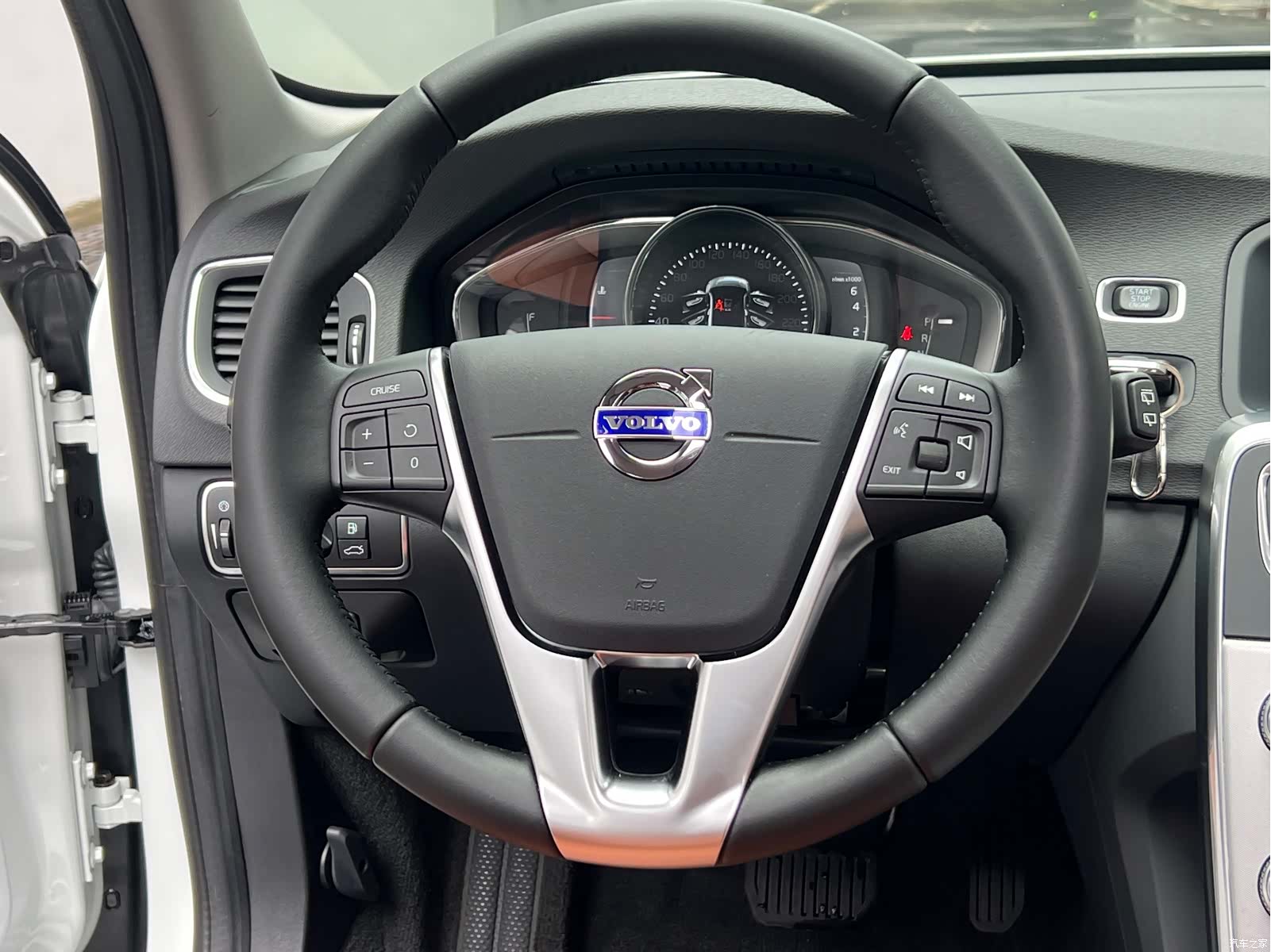 Volvo V60, 2017 9