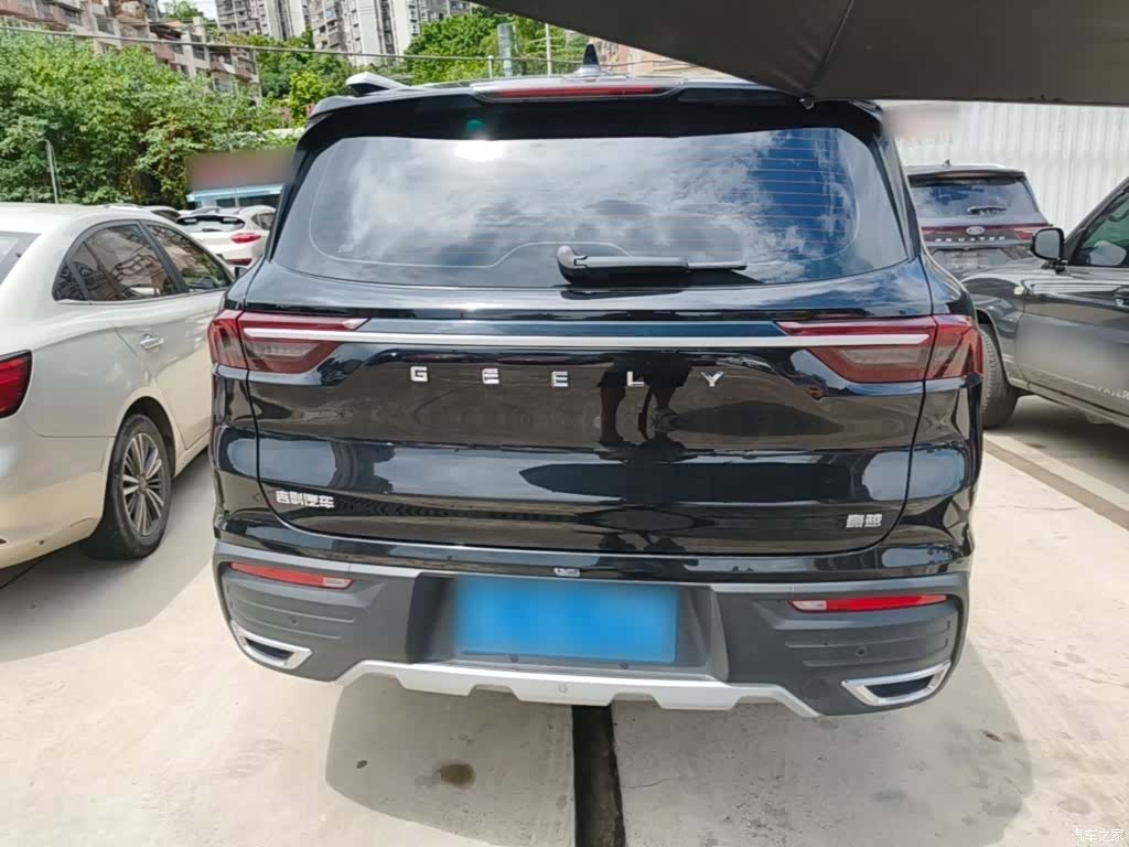 Geely Haoyue, 2022 6