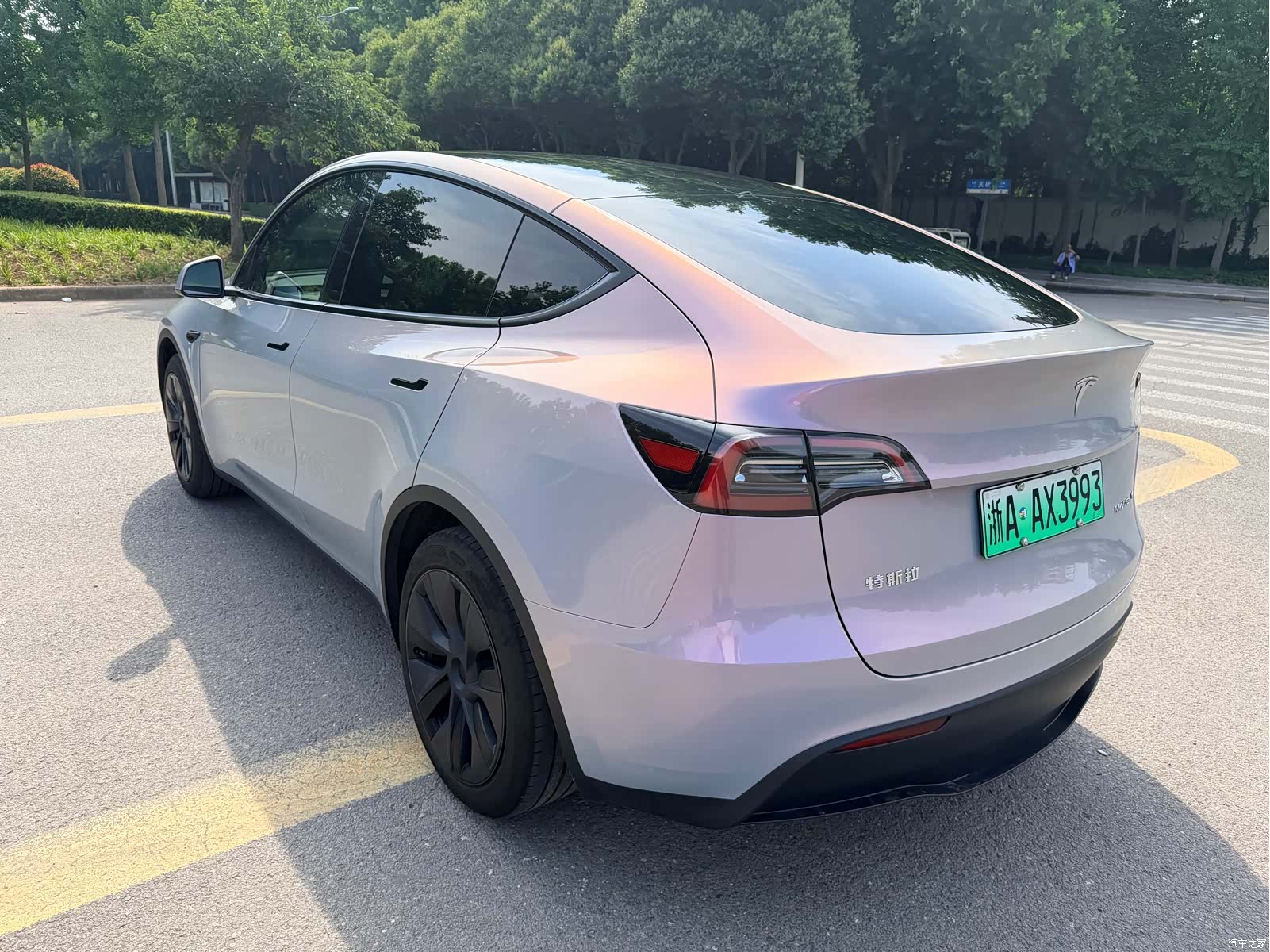 Tesla Model Y, 2024 7