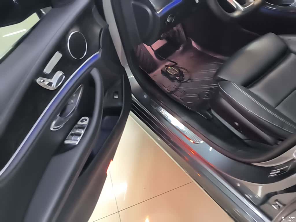 Mercedes-Benz E-Class, 2017 16