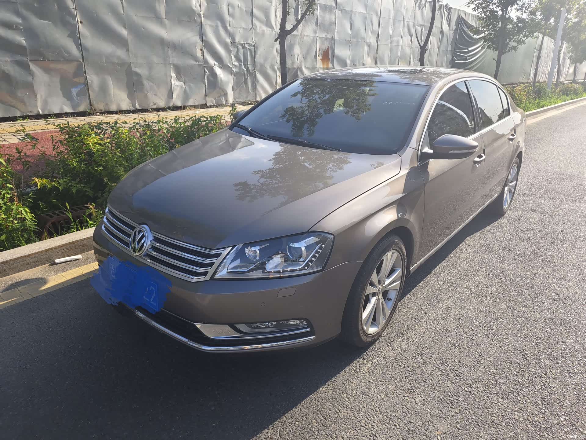 Volkswagen Magotan, 2011 1