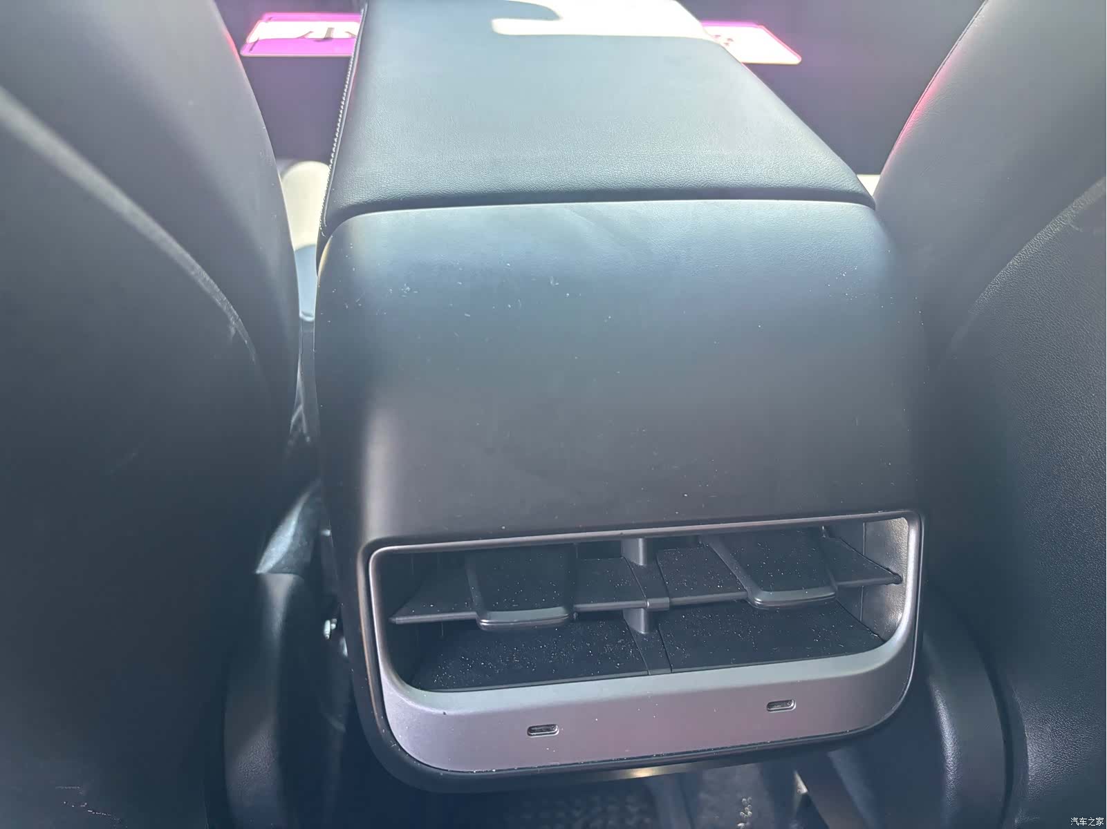 Tesla Model Y, 2023 10