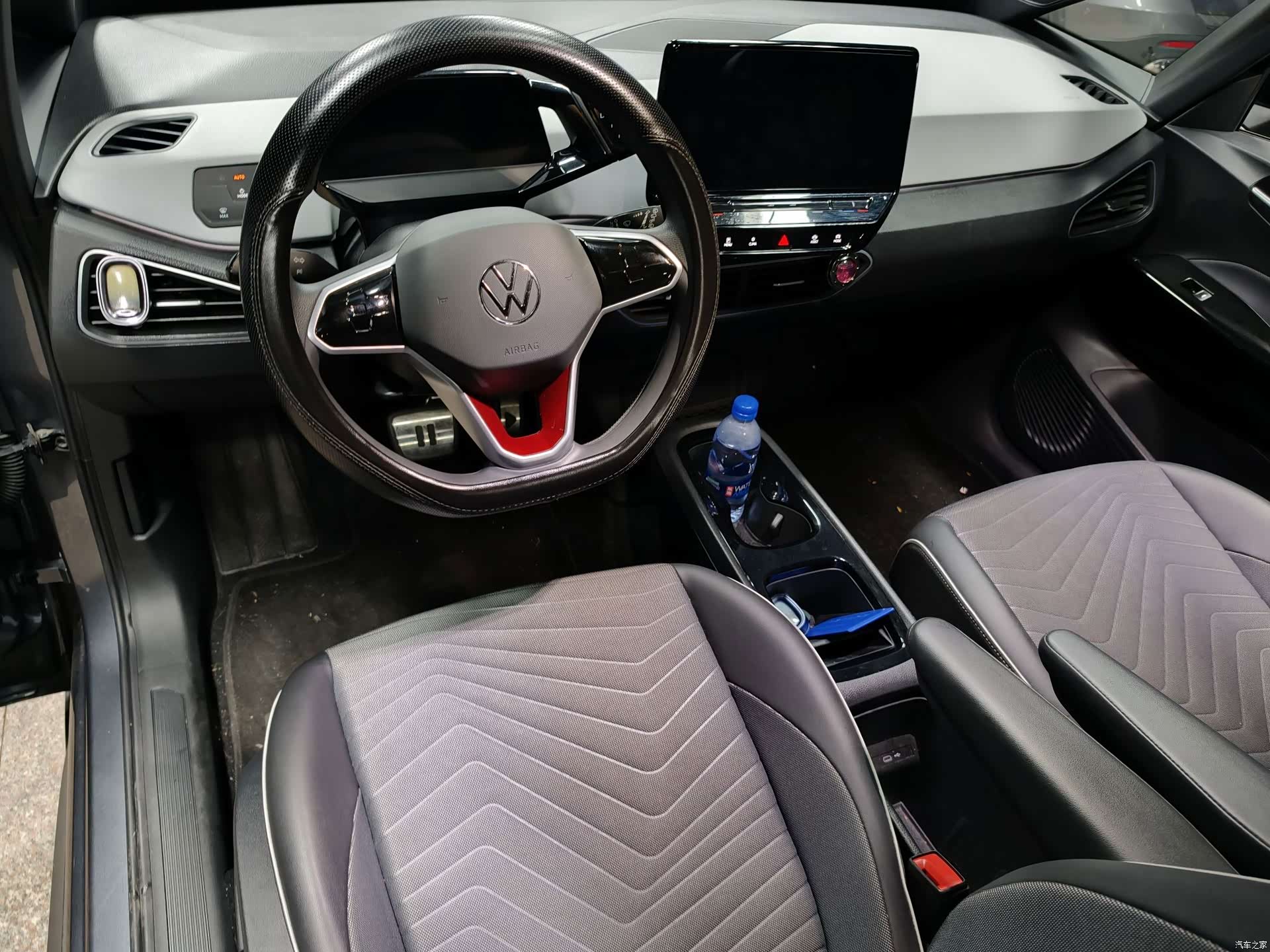 Volkswagen ID.3, 2023 9