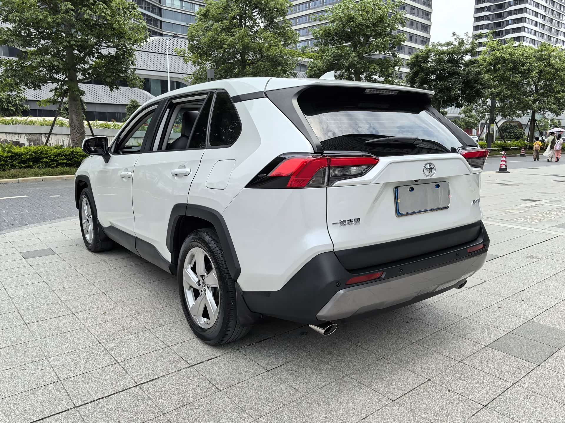 Toyota RAV4, 2021 7