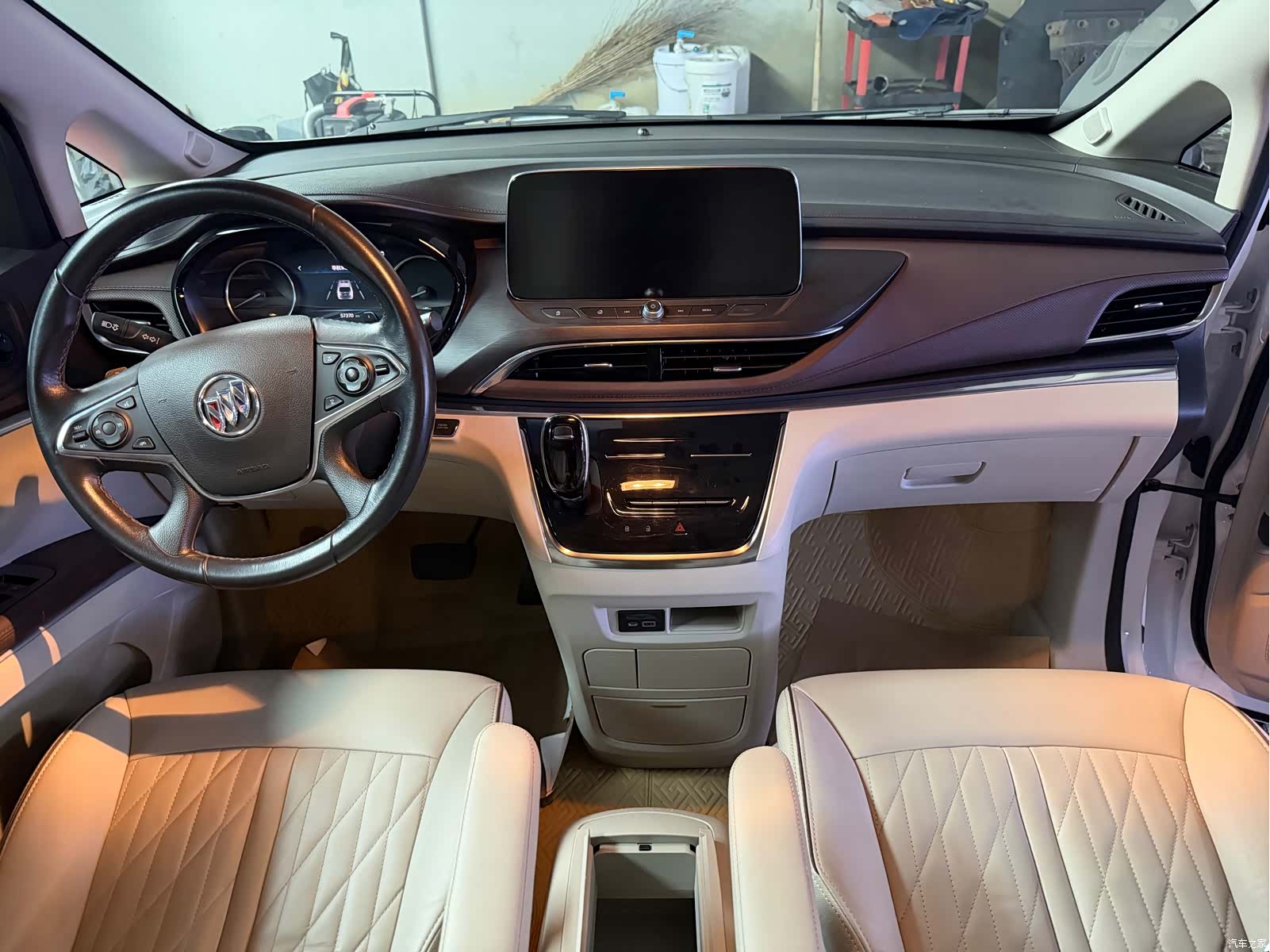 Buick GL8, 2022 11
