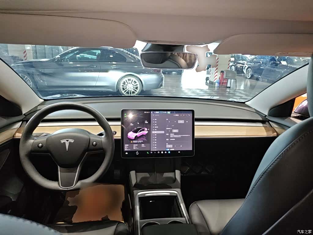 Tesla Model 3, 2023 10