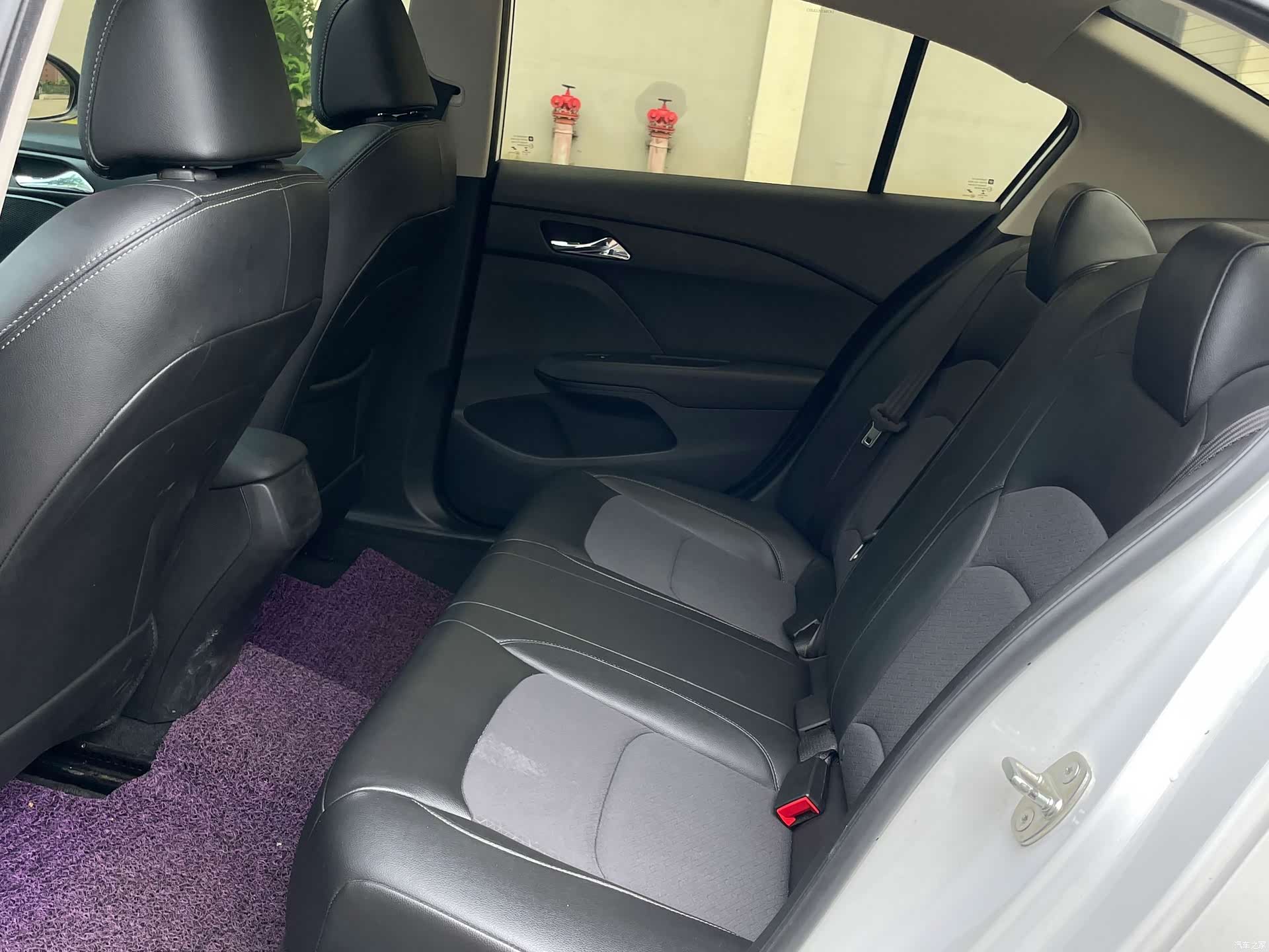 Chevrolet 320, 2018 14