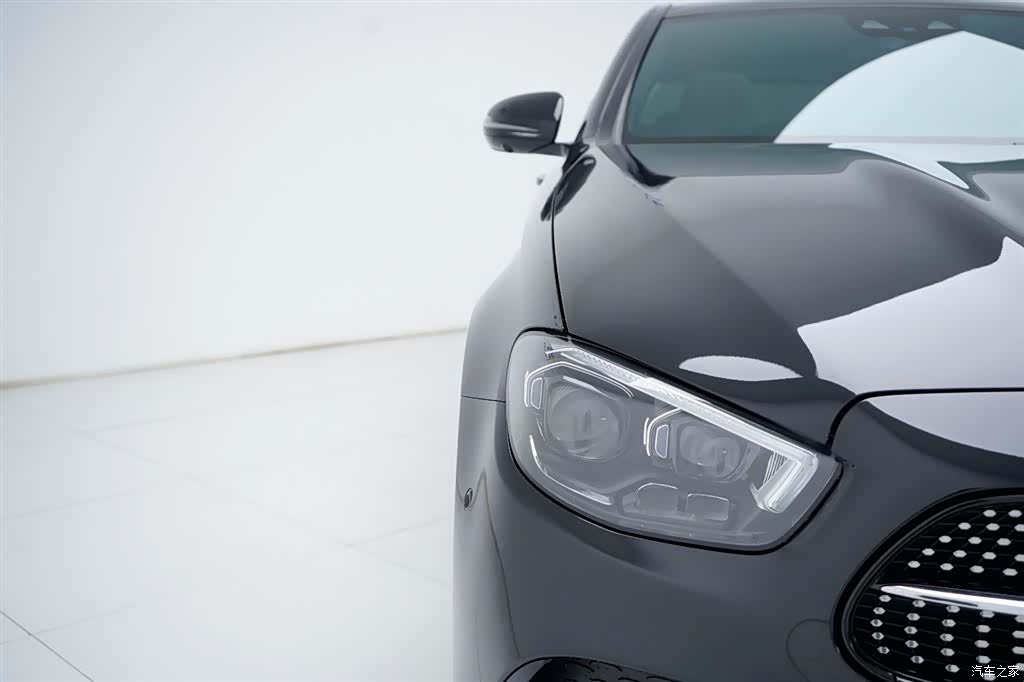 Mercedes-Benz E-Class, 2021 12