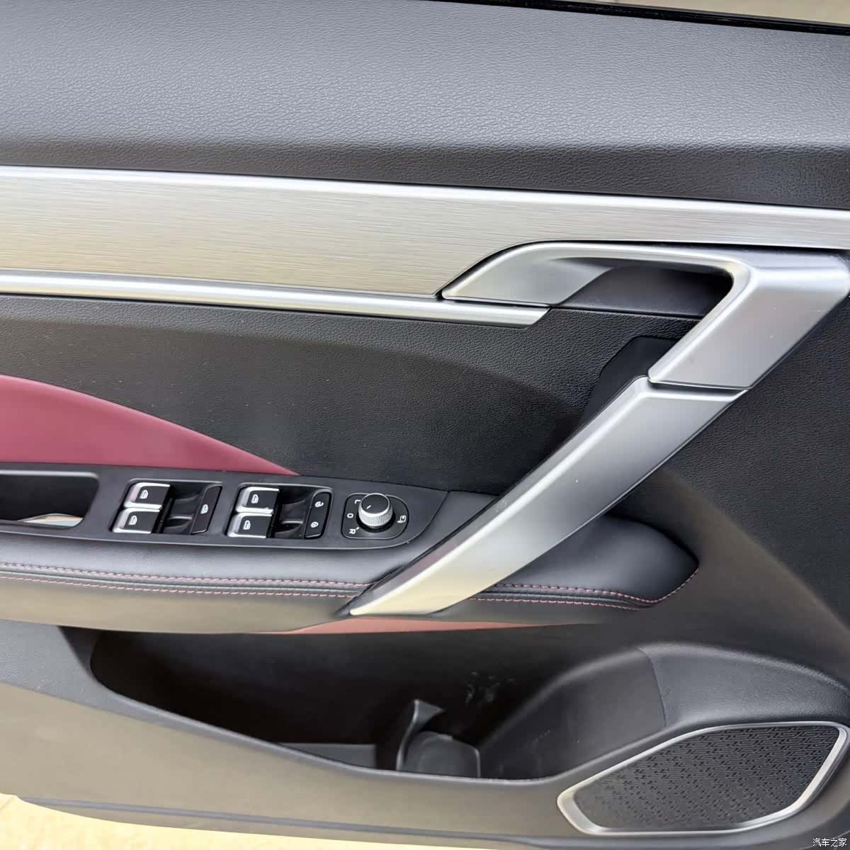 Geely Coolray, 2021 10