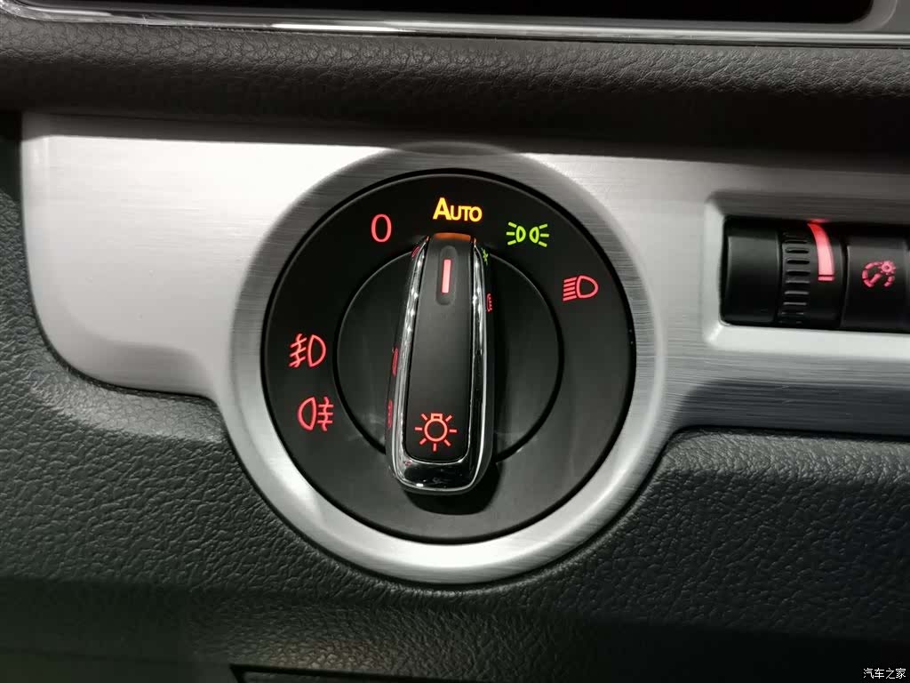 Volkswagen Passat, 2016 21