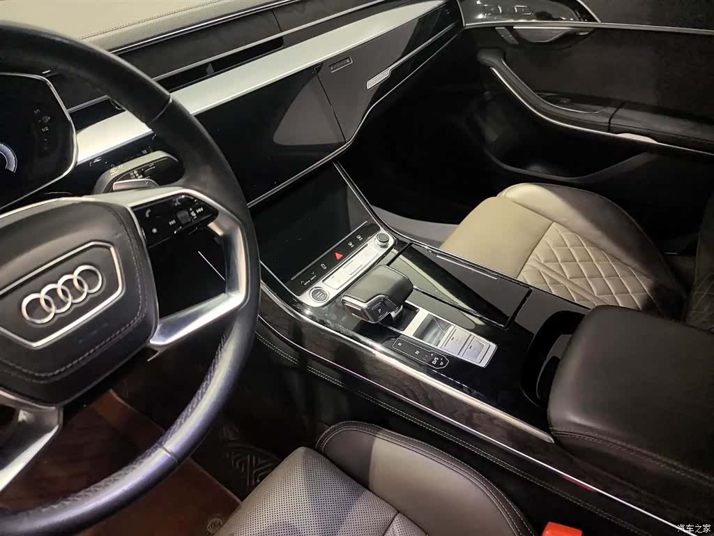 Audi A8L, 2024 9