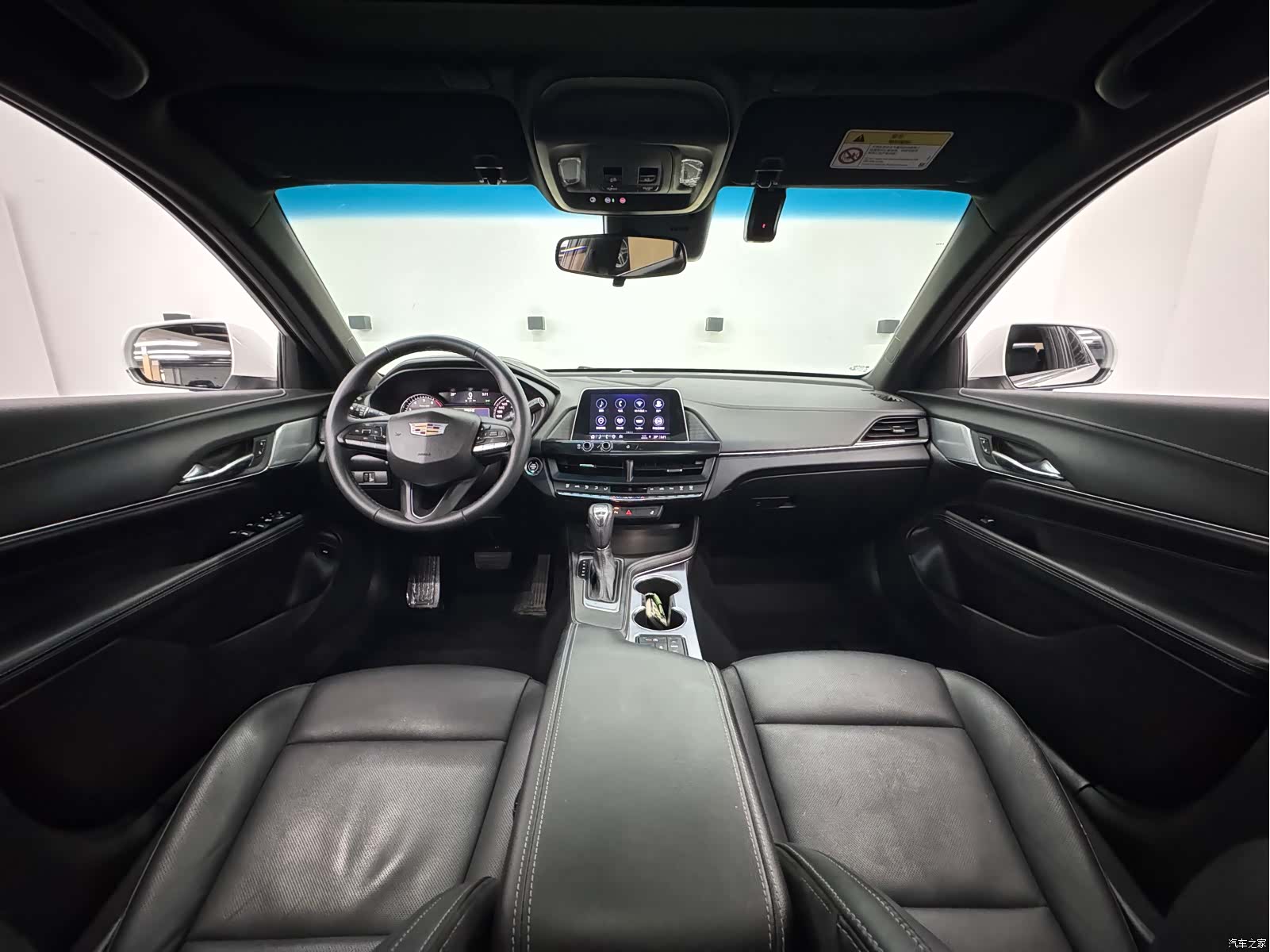 Cadillac CT4, 2022 8