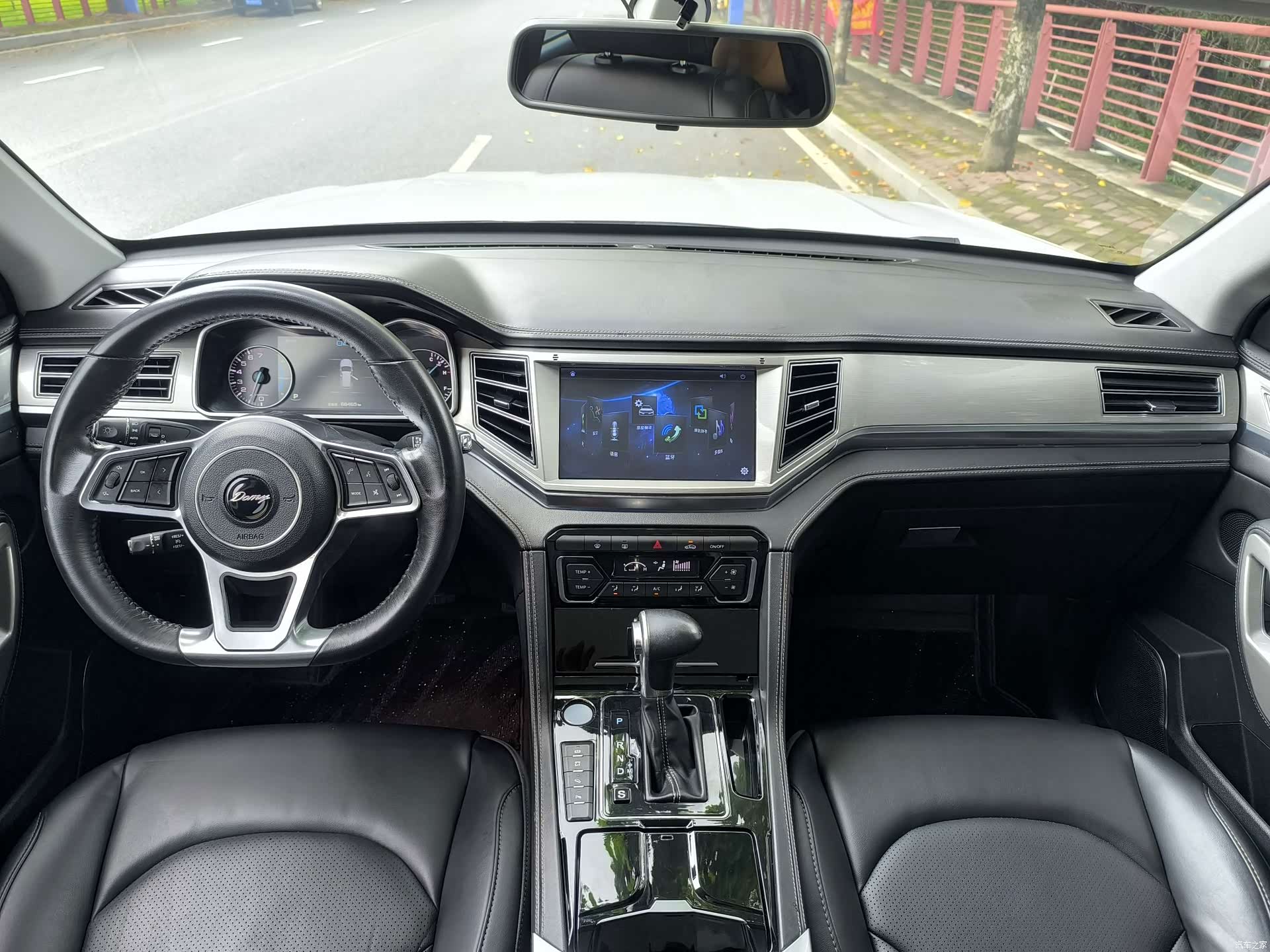 Zotye X7, 2018 13