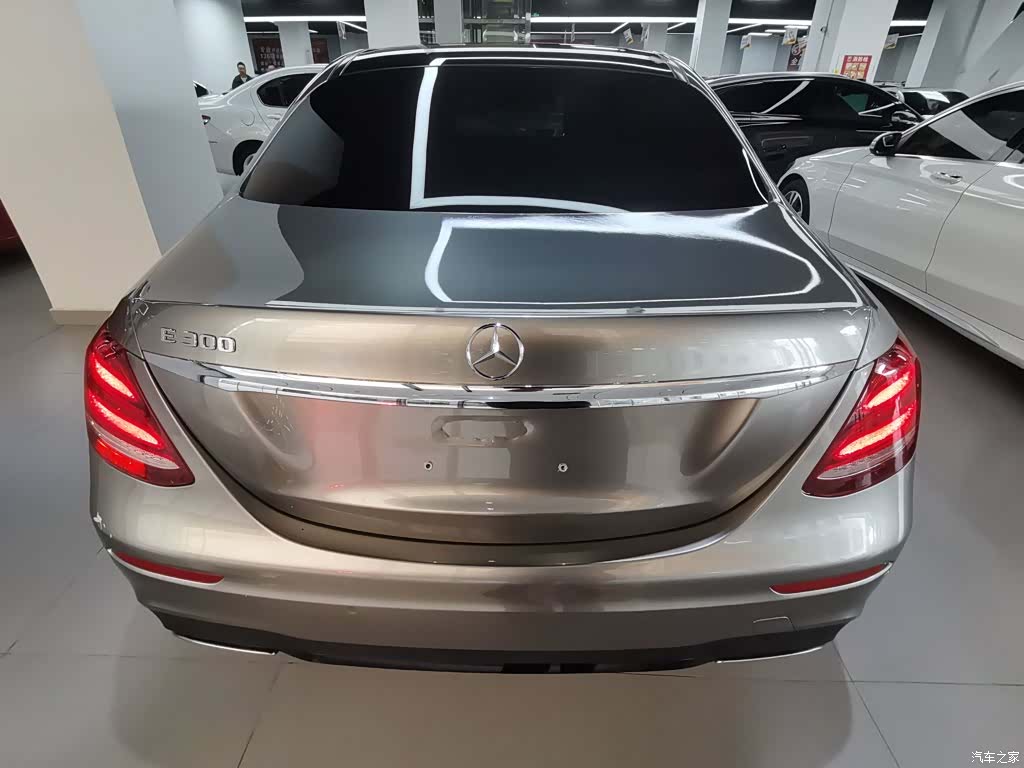 Mercedes-Benz E-Class, 2017 4