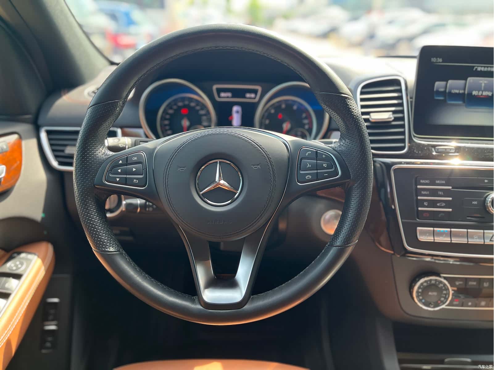 Mercedes-Benz GLS, 2018 18